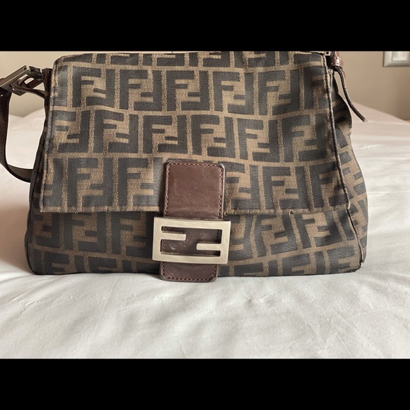 Authentic Fendi Mamma Baguette Zucca - Picture 3 of 10